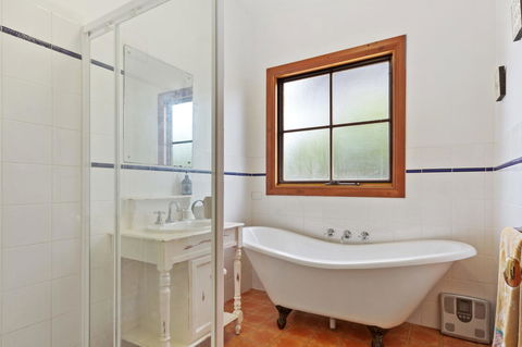 The Log Cabin - 47 Jetty Road - Lennox Head Accommodation 3