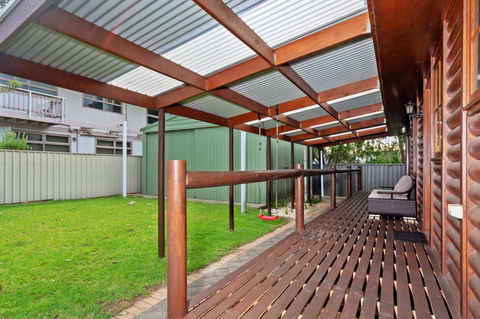 The Log Cabin - 47 Jetty Road - Lennox Head Accommodation 9