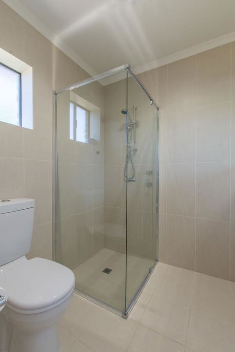 Mick O\'Sheas - Lennox Head Accommodation 23