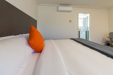 Mick O\'Sheas - Lennox Head Accommodation 15