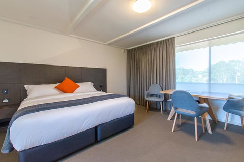 Mick O\'Sheas - Lennox Head Accommodation 16