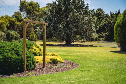 Mick O\'Sheas - Lennox Head Accommodation 34
