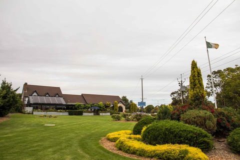 Mick O\'Sheas - Lennox Head Accommodation 35