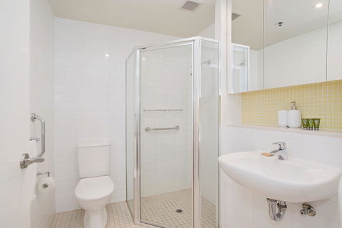 Beachside Luxury & Comfort, Ocean Views In Glenelg - Lennox Head Accommodation 21