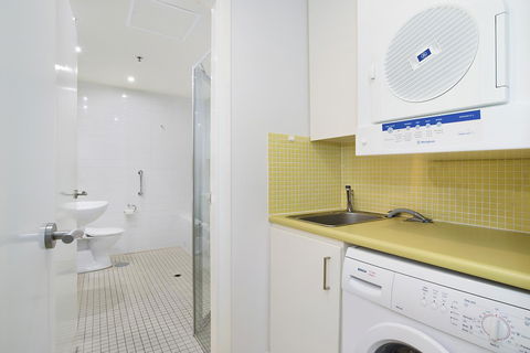 Beachside Luxury & Comfort, Ocean Views In Glenelg - Lennox Head Accommodation 20