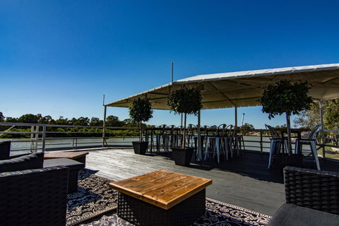 Murray River Queen - Lennox Head Accommodation 24