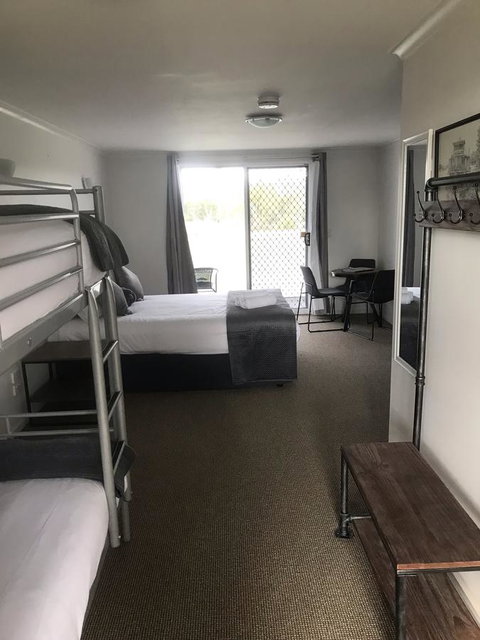 Murray River Queen - Lennox Head Accommodation 3