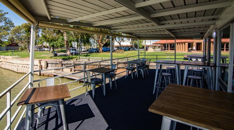 Murray River Queen - Lennox Head Accommodation 26