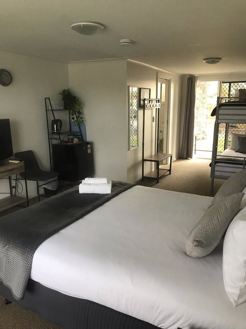 Murray River Queen - Lennox Head Accommodation 5