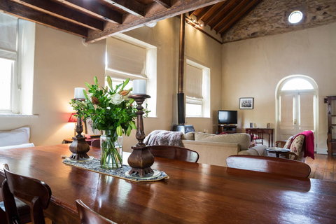 Clare Valley Heritage Retreat - Lennox Head Accommodation 7