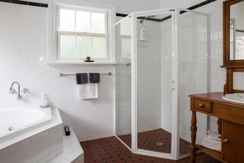 Clare Valley Heritage Retreat - Lennox Head Accommodation 0