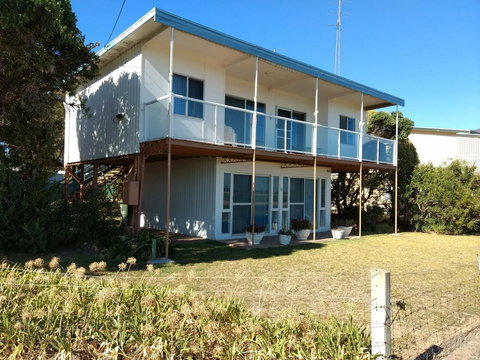 Seafront Shack - Lennox Head Accommodation 4