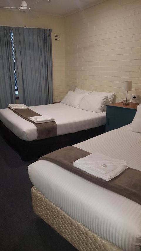 Lockleys Hotel - Lennox Head Accommodation 7