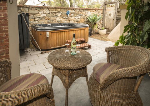 Yankalilla Bay Homestead - Lennox Head Accommodation 16