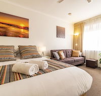 Ocean Sunset Glenelg Central Studios - Lennox Head Accommodation