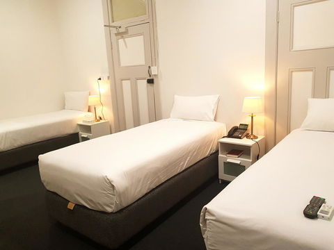 Ambassadors Hotel - Lennox Head Accommodation 7