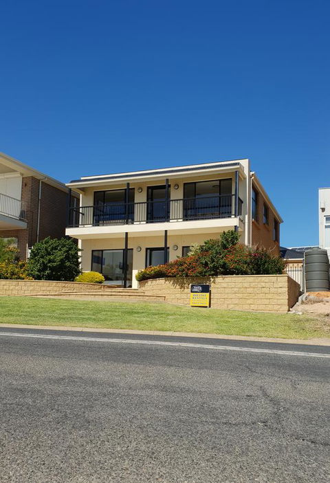 South Shores - Lennox Head Accommodation 1