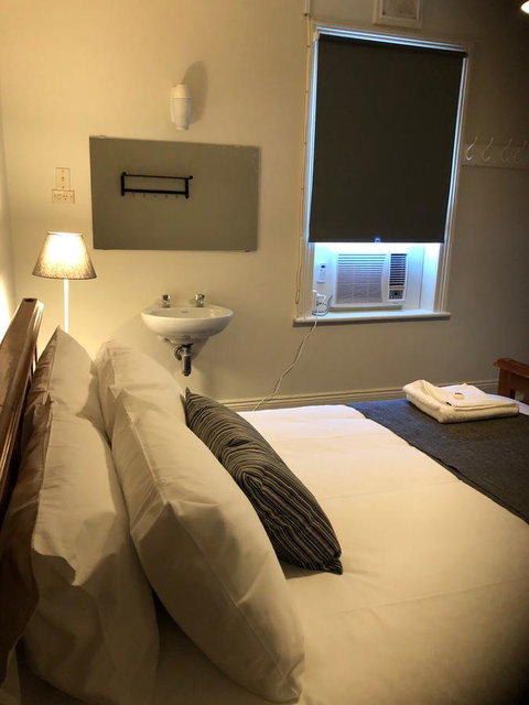 Cornwall Hotel - Lennox Head Accommodation 5