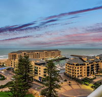 Glenelg Skyline Beachfront Penthouse Adelaide - Lennox Head Accommodation