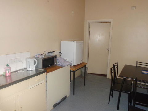 Adelaide Backpackers And Travellers Inn - Lennox Head Accommodation 38