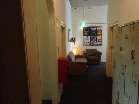 Adelaide Backpackers And Travellers Inn - Lennox Head Accommodation 12