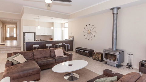 Golfers Paradise (18th Tee) - 52 Huntingdale Drive - Lennox Head Accommodation 18