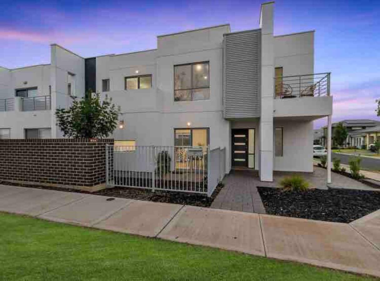 Findon SA Lennox Head Accommodation