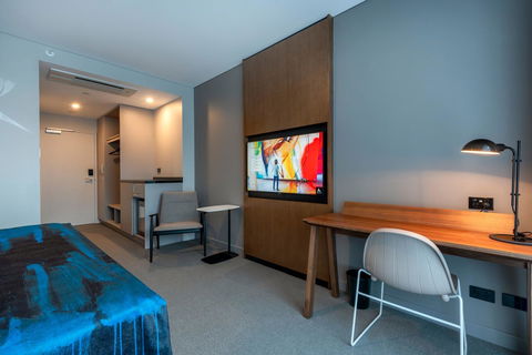 The Adnate Perth - Art Series - Lennox Head Accommodation 12