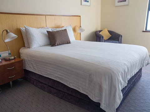 Ocean Beach Hotel - Lennox Head Accommodation 0