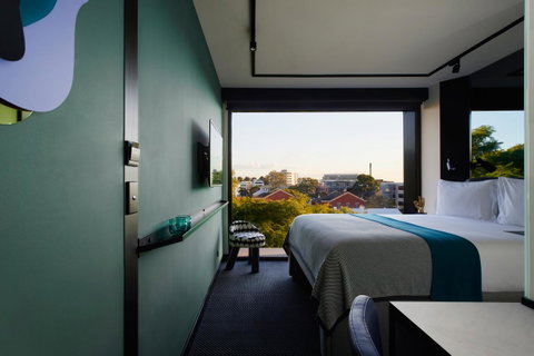 Tribe Perth - Lennox Head Accommodation 2