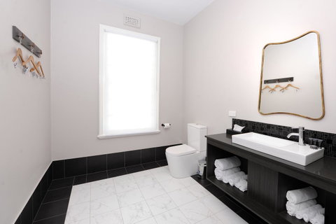 The Stirling Arms Hotel - Lennox Head Accommodation 8