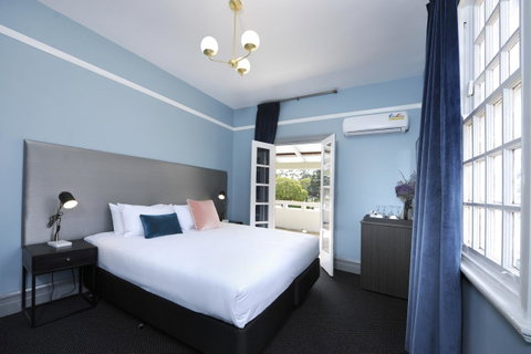 The Stirling Arms Hotel - Lennox Head Accommodation 0
