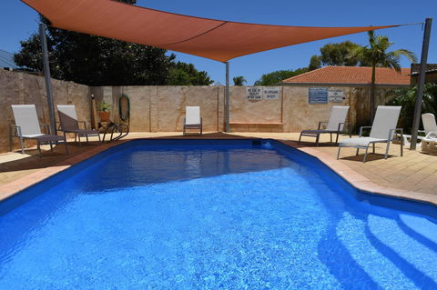 Kalbarri Seafront Villas - Lennox Head Accommodation 8