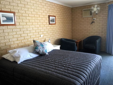 Kalbarri Seafront Villas - Lennox Head Accommodation 28