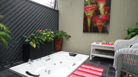 Nelson Bay Bed & Breakfast - Lennox Head Accommodation 9