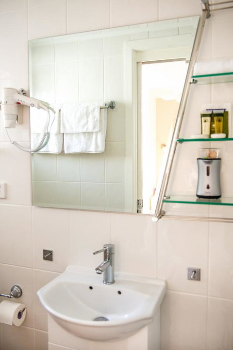 Nelson Bay Bed & Breakfast - Lennox Head Accommodation 27