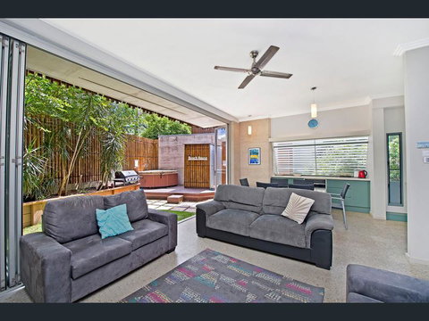 Crescent Head Spa Villa - Lennox Head Accommodation 13