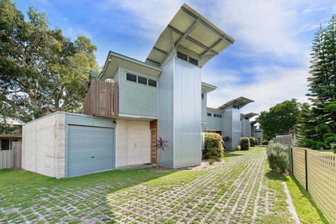 Crescent Head Spa Villa - Lennox Head Accommodation 0