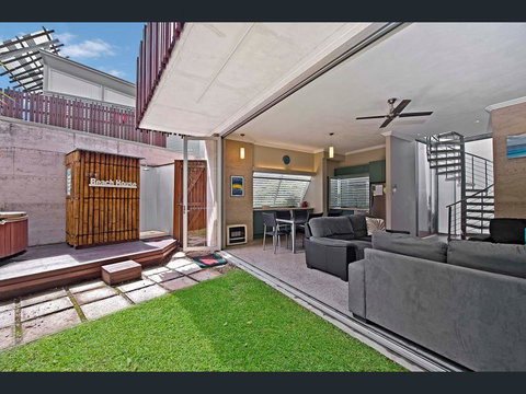 Crescent Head Spa Villa - Lennox Head Accommodation 10