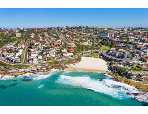 Oceanside Elegance At Superb Home Steps From Sand - Lennox Head Accommodation 23