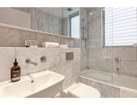 Oceanside Elegance At Superb Home Steps From Sand - Lennox Head Accommodation 3