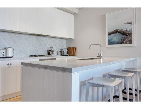 Oceanside Elegance At Superb Home Steps From Sand - Lennox Head Accommodation 2