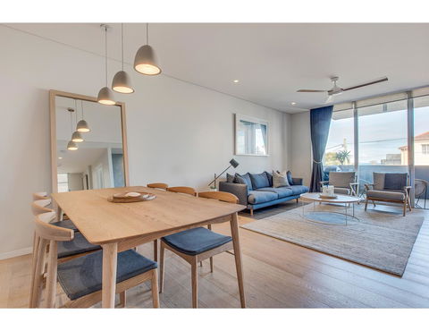 Oceanside Elegance At Superb Home Steps From Sand - Lennox Head Accommodation 5