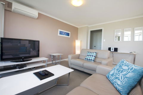 Sails Apartments - Lennox Head Accommodation 6