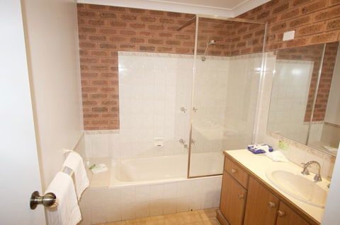 Albury Paddlesteamer Motel - Lennox Head Accommodation 15
