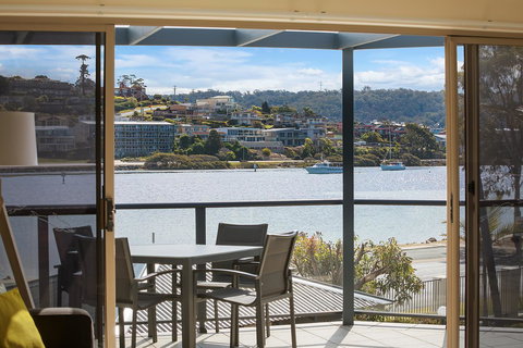 Sails Luxury Apartments Merimbula - Lennox Head Accommodation 2