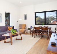 Stylish Apartment With Garage Near Bondi Beach - Lennox Head Accommodation
