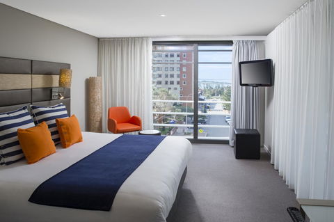 Novotel Newcastle Beach - Lennox Head Accommodation 13