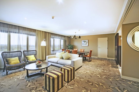 PARKROYAL Parramatta - Lennox Head Accommodation 12