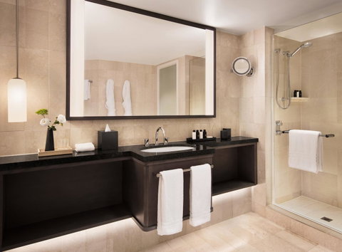 Four Seasons Hotel Sydney - Lennox Head Accommodation 17